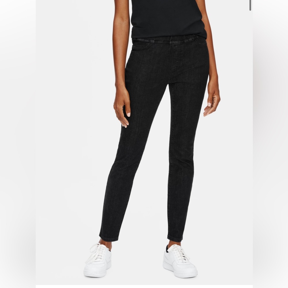 EILEEN FISHER Pull-On Vintage Black Wash Denim Legging Jean XS